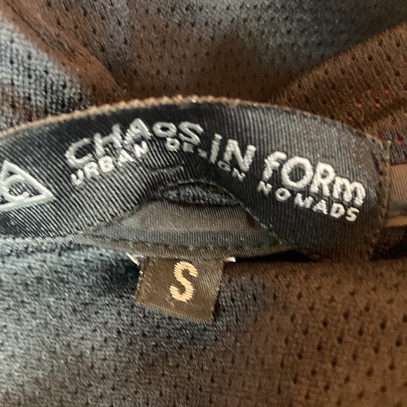 Retro style windbreaker - Picture 10 of 11